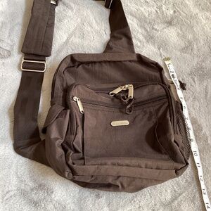EUC brown baggallini cross body bag
